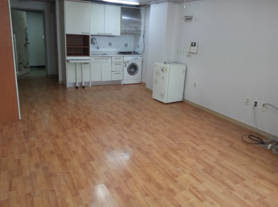 Officetel near Soongsil Univ. Station